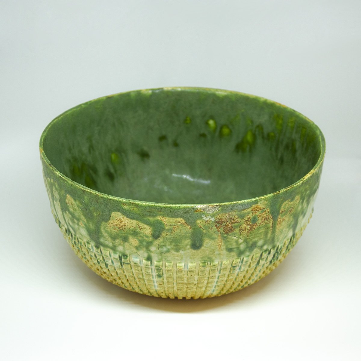 Dast large bowl green and transparent | Dast grote kom en transparant - een stip