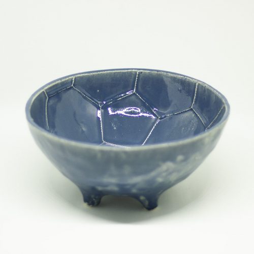 Dast football cup bowl glossy blue and transparent | Dast voetbal beker kom glanzend blauw en transparant - een stip