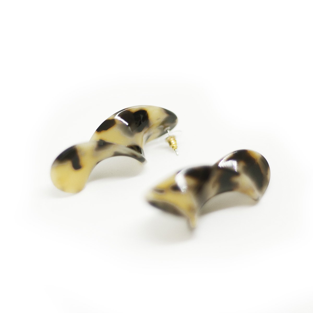 leopard oorknopjes handmade modern earrings