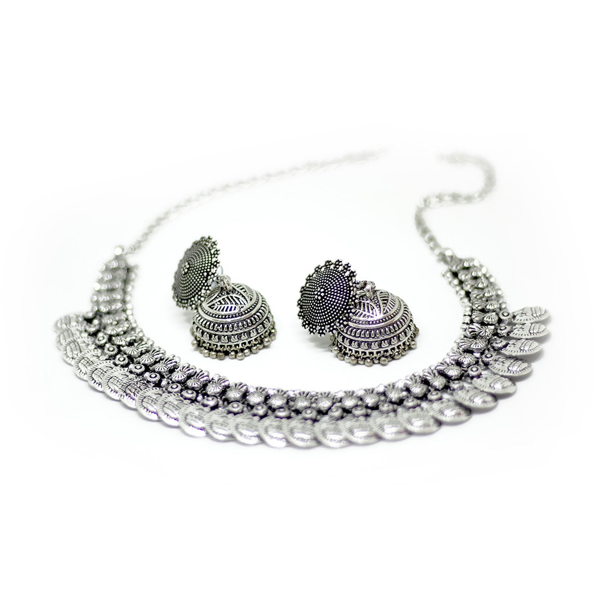 handmade silver coated necklace and earring set from India - een stip