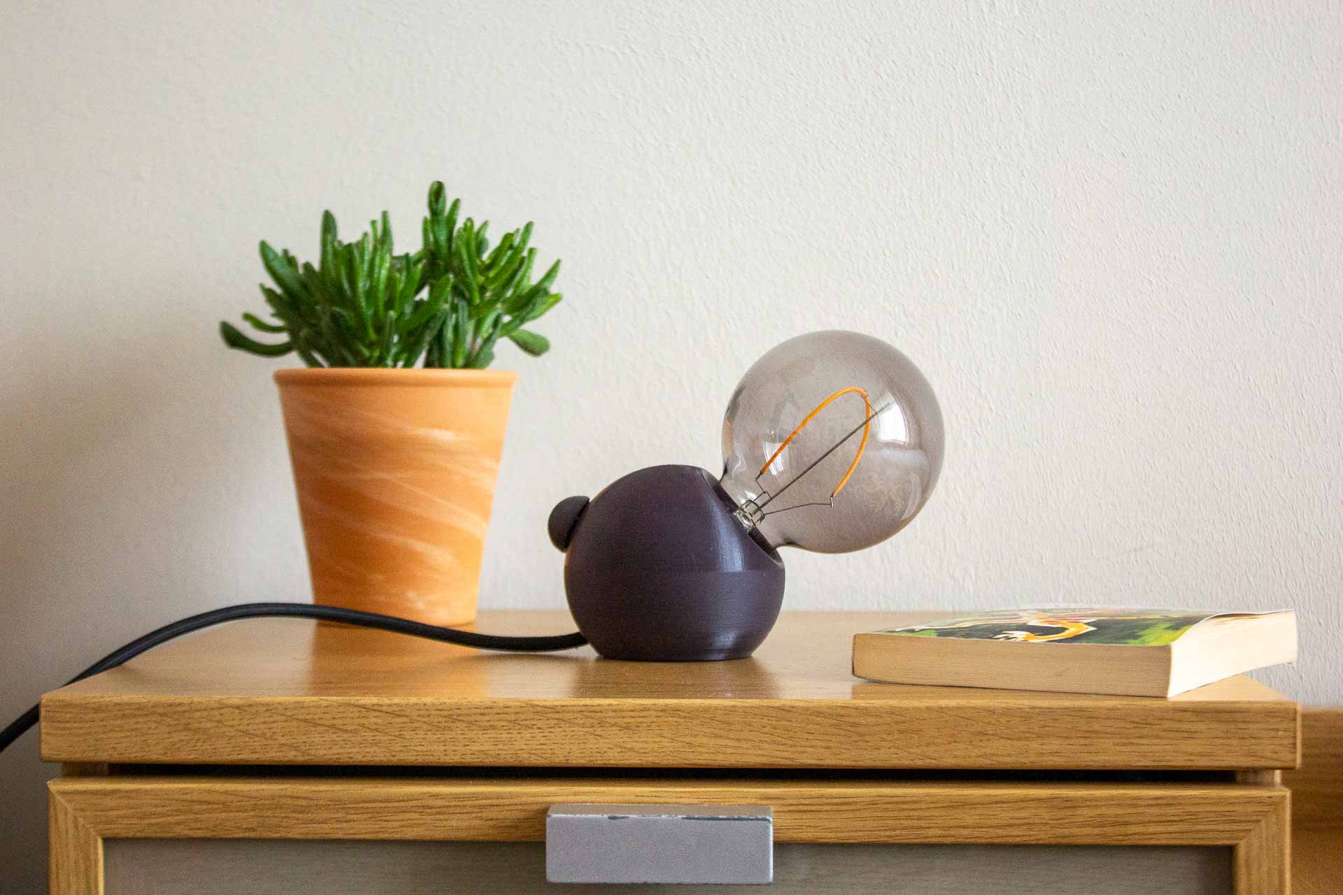 3D-geprinte bureaulamp 3d printed desk lamp designer lamp hola een stip