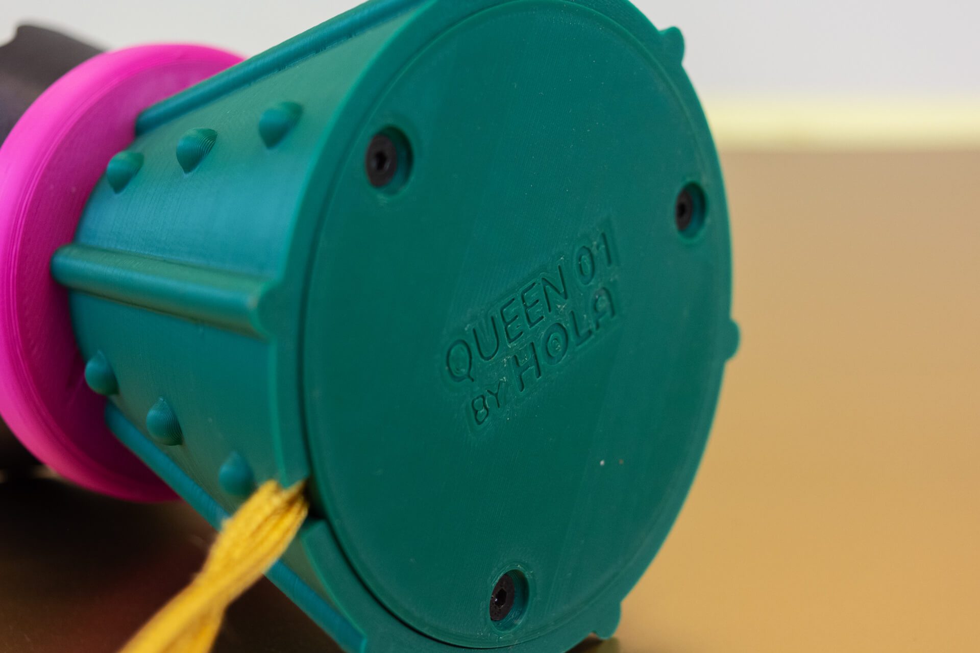 3D-geprinte bureaulamp 3d printed desk lamp designer lamp hola een stip